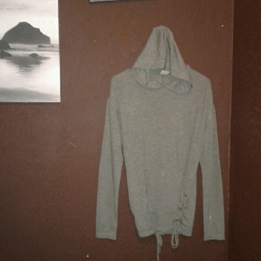 Grey hooded shirt